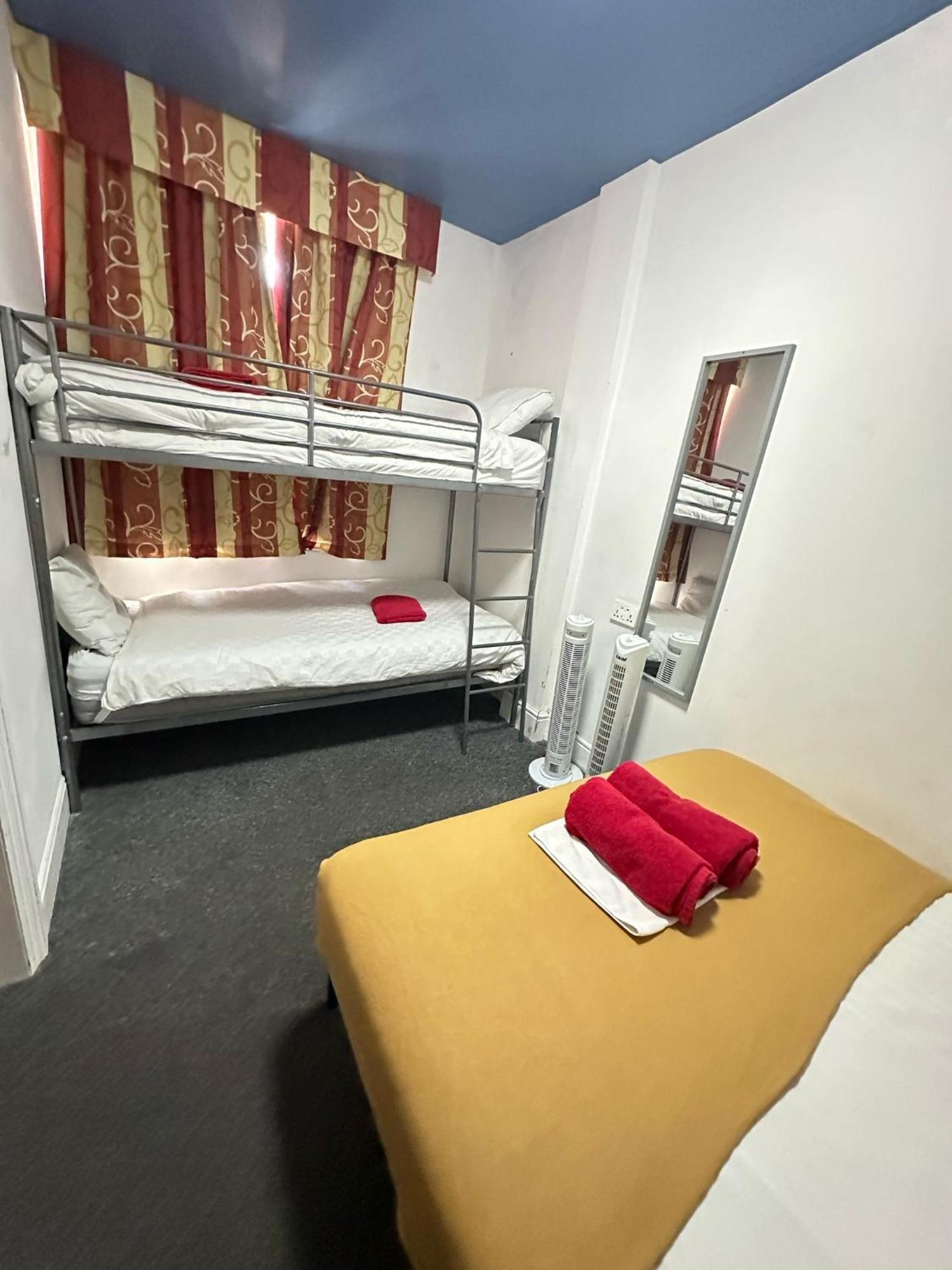 Backpackers Blackpool Hotel & Suites المظهر الخارجي الصورة